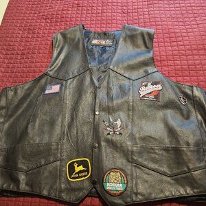 Bikers size 64 tie side Leather vest, Snap Front